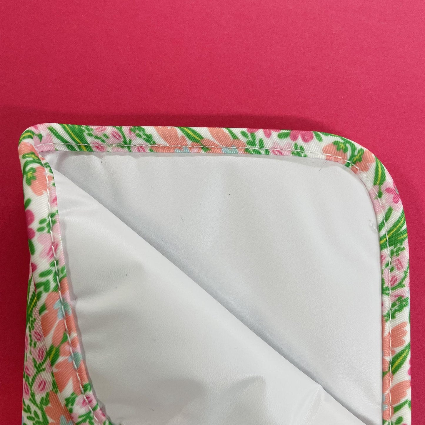 Hot Tools Cover - Happy Blooms - Mary Square