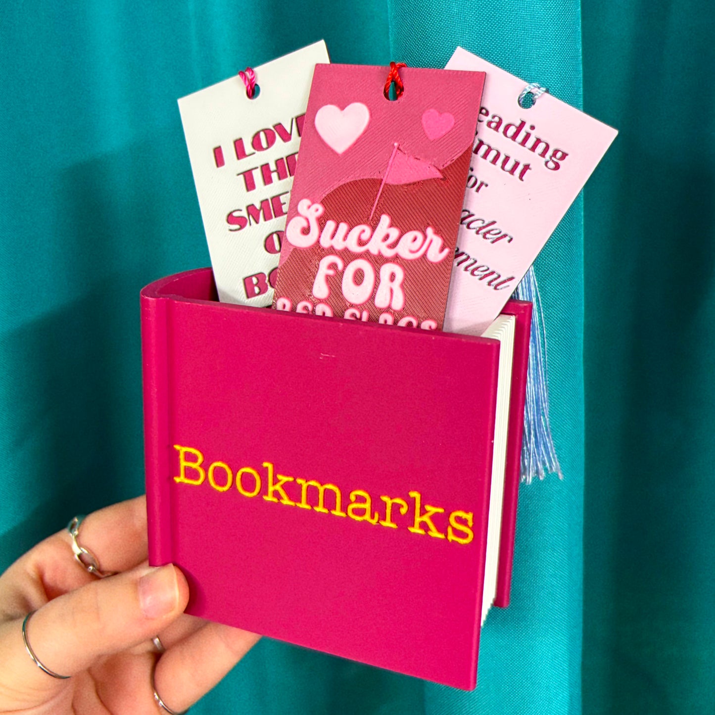 Pink Bookmark Holder Caddy - Twisted Layers