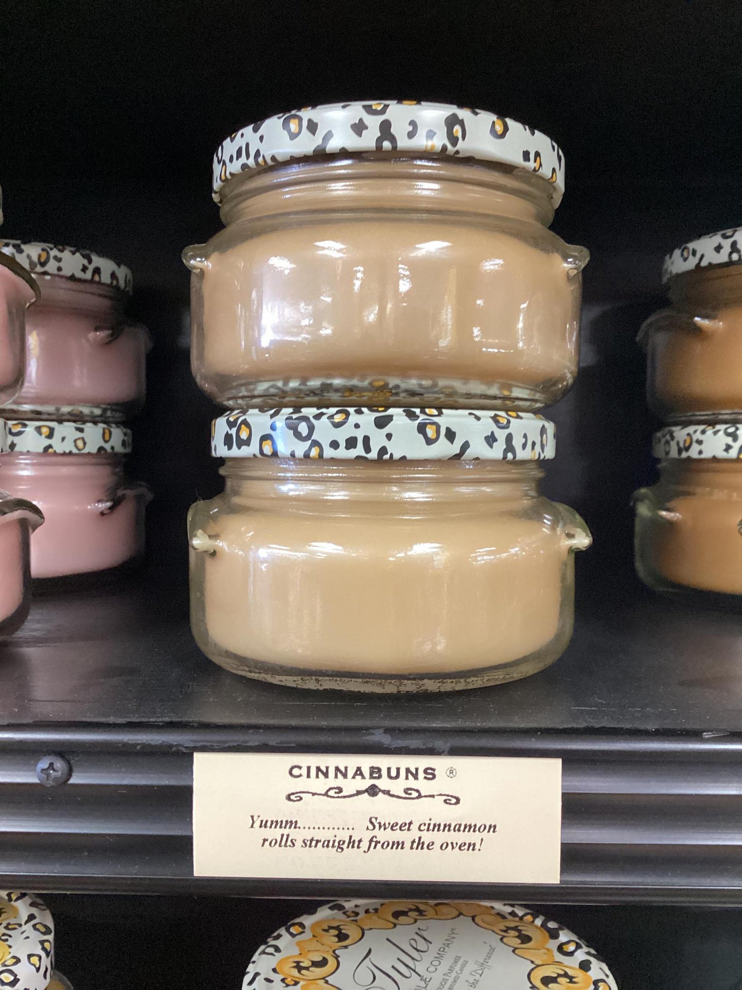 "Cinnabuns" 11 oz - Tyler Candle Co.