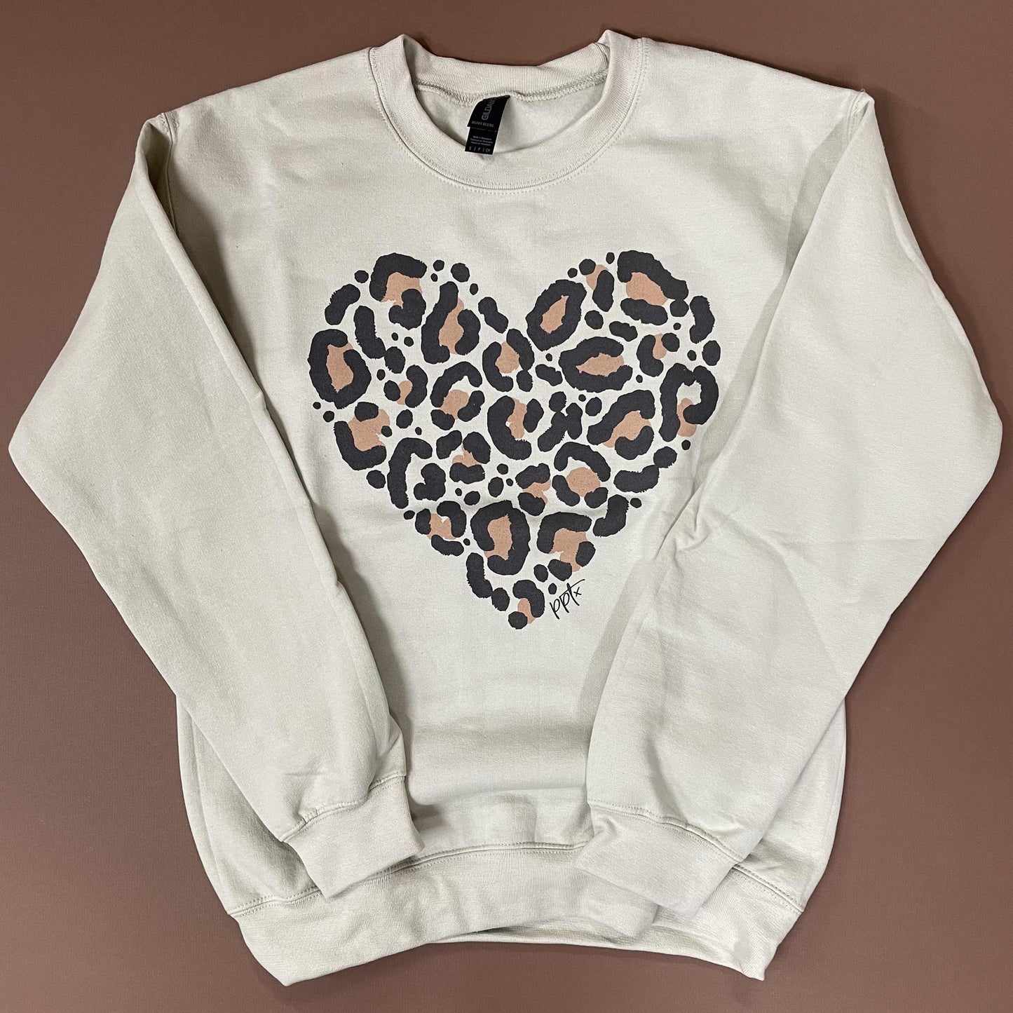 Leopard Heart Sweatshirt - PPTX