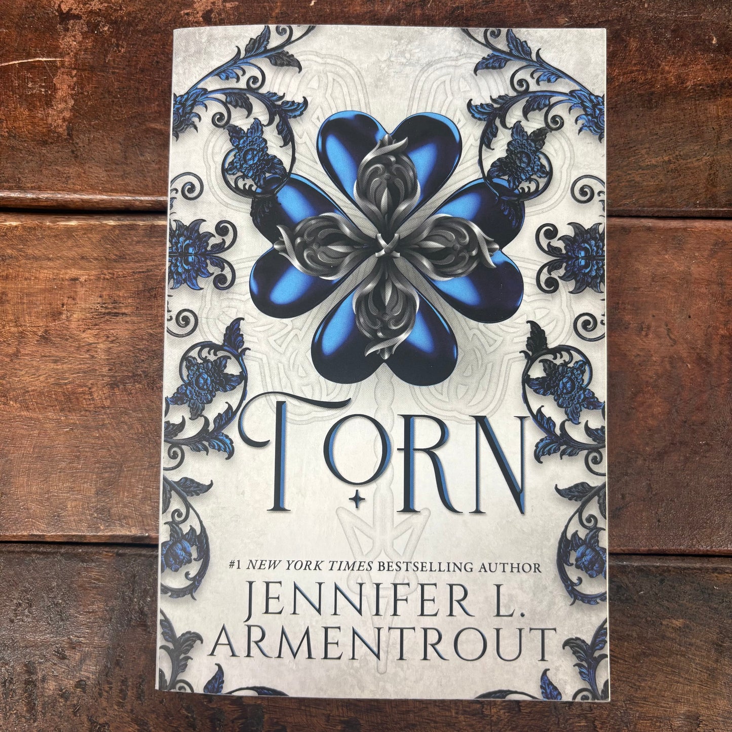 Torn - Jennifer L. Armentrout - Sourcebooks