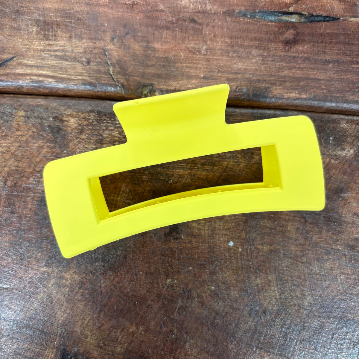 Classic Matte Yellow Claw Clip - JOSSLYN
