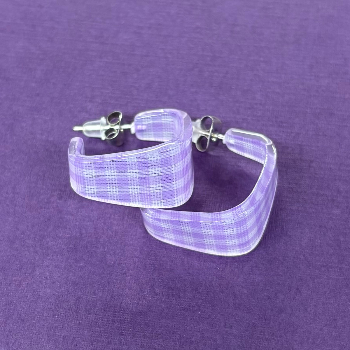 Acrylic Lilac Gingham Hoops - JOSSLYN