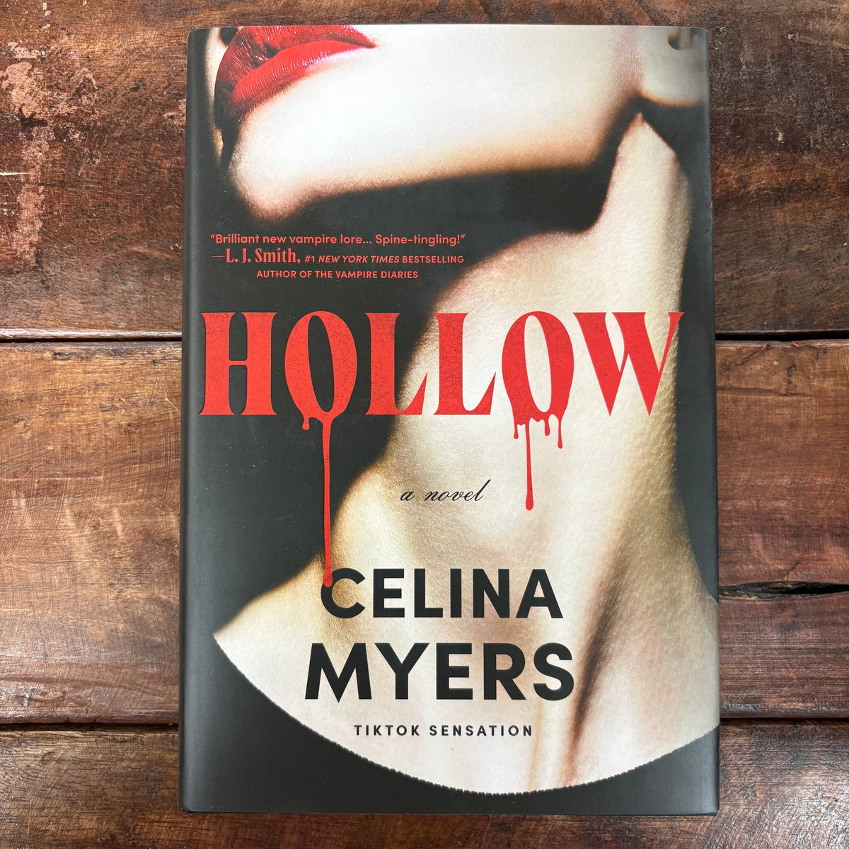 Hollow - Celina Myers - Harper Collins