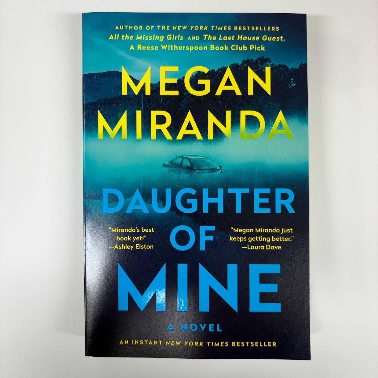 Daughter Of Mine - Megan Miranda - Simon and Schuster