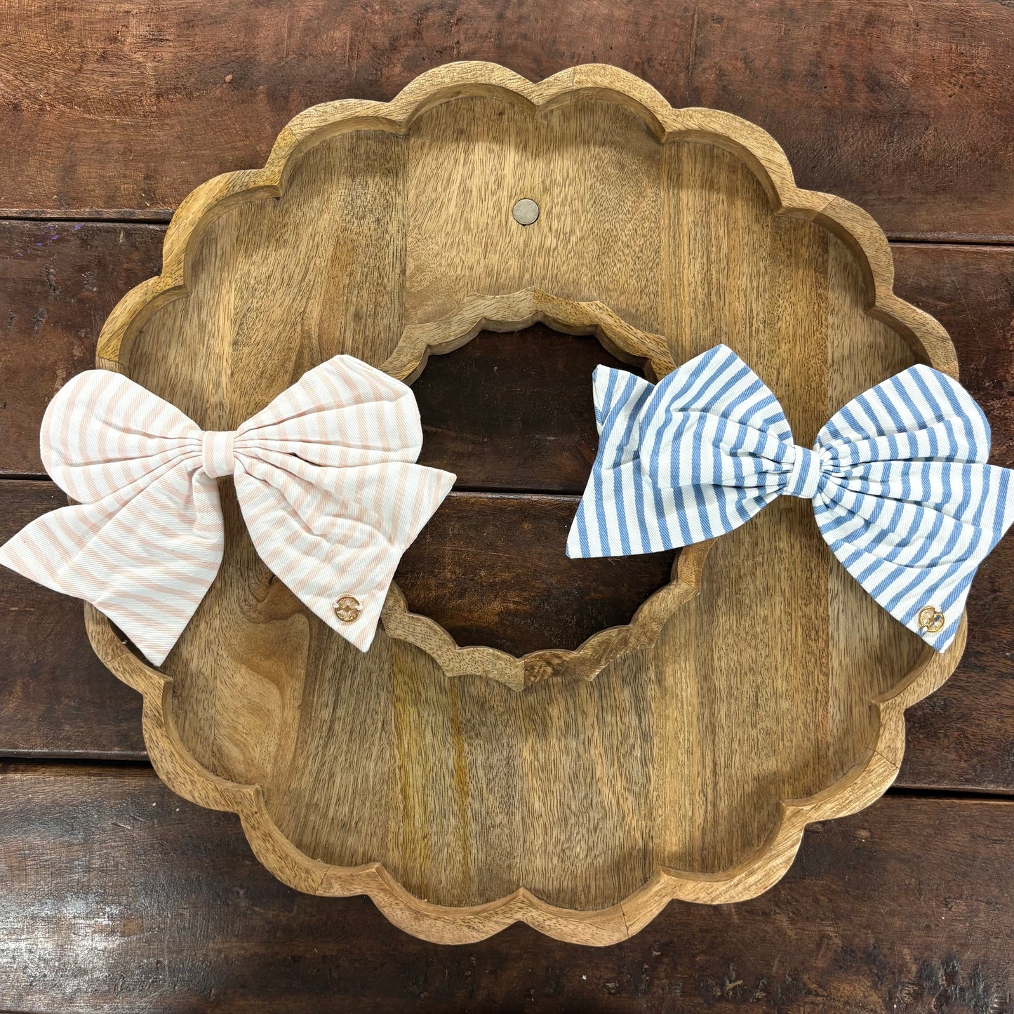 Wreath Board with Magnetic Bows - Mary Square