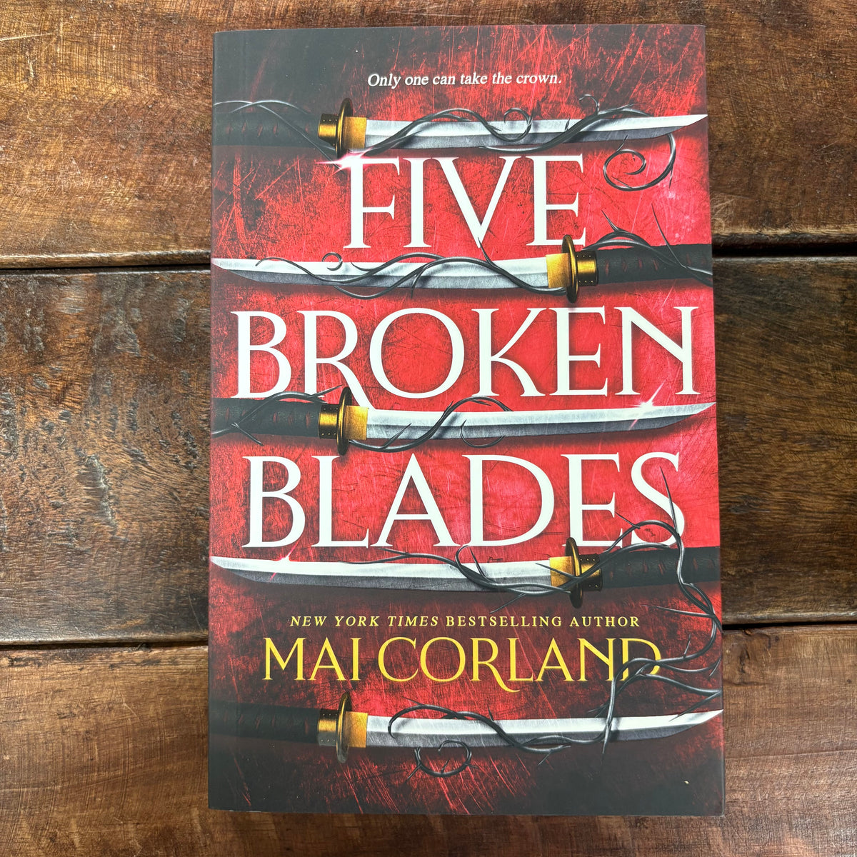 Five Broken Blades - Mai Corland - Macmillan Publishers