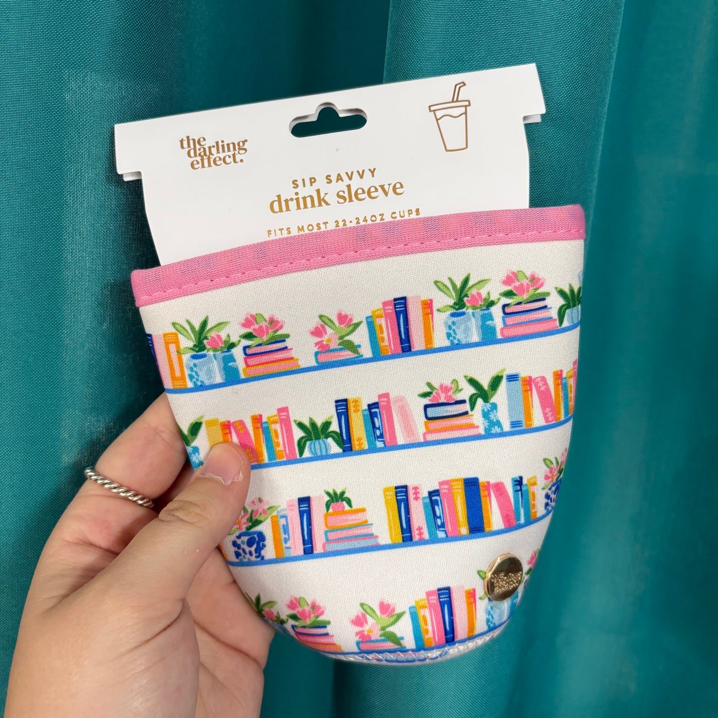 Book Shelfie Drink Sleeve - The Darling Effect