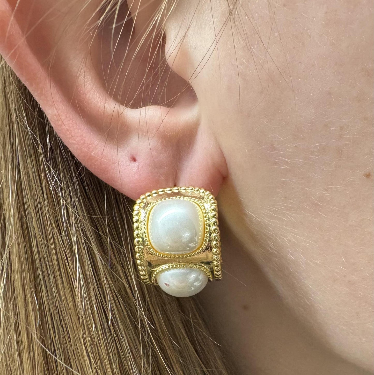Wide Hoop Pearl Earrings - Fashion City