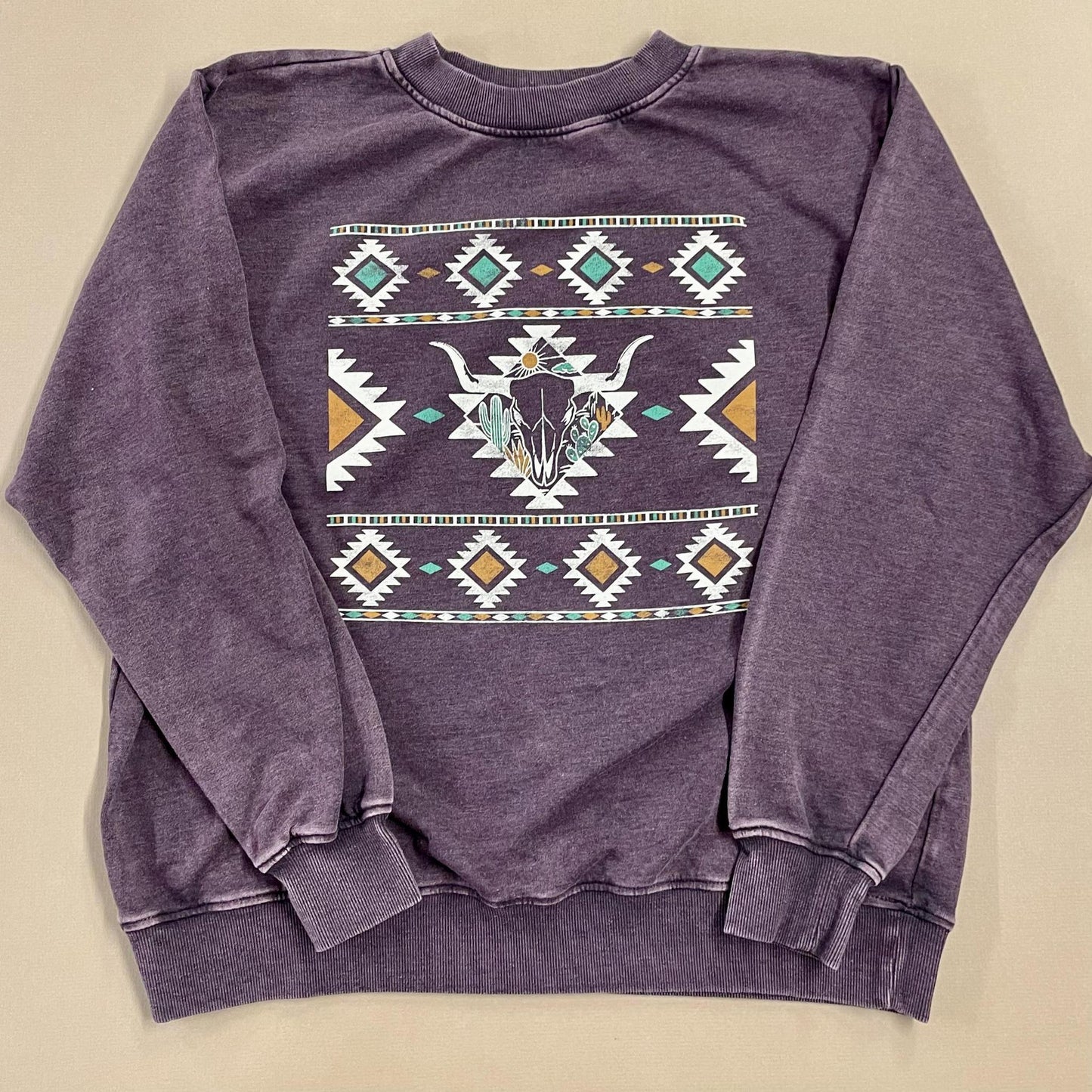 Aztec Steer Skull Sweatshirt - HRTandLuv