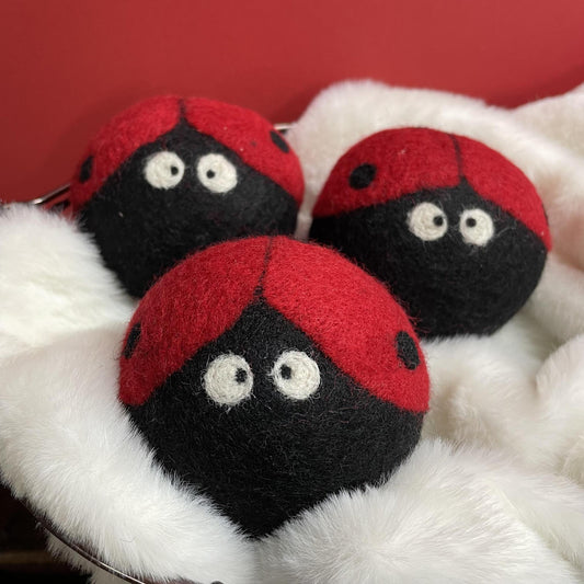 3 Ladybug Dyer Balls- Friendsheep