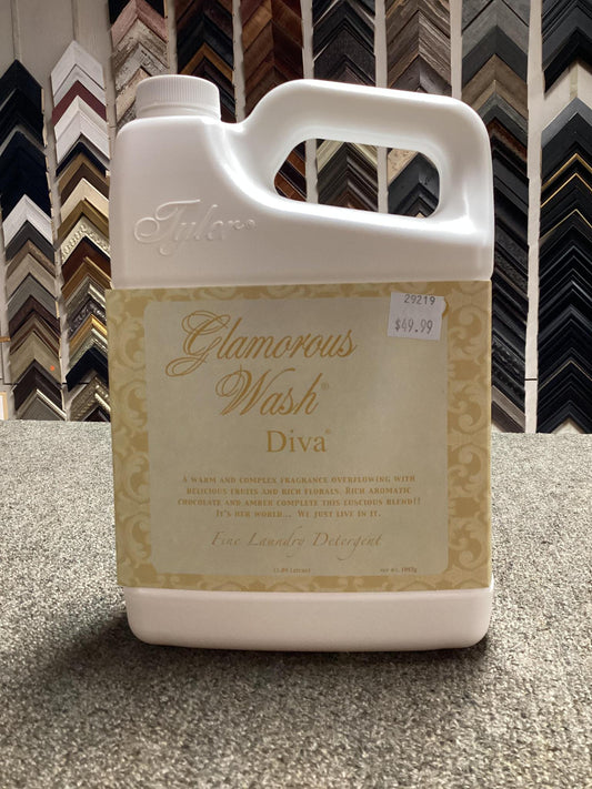 "Diva" Detergent 1.89L - Tyler Candle Co.