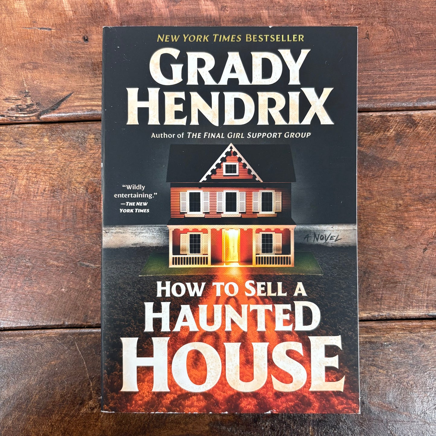 How To Sell A Haunted House - Grady Hendrix - AZB