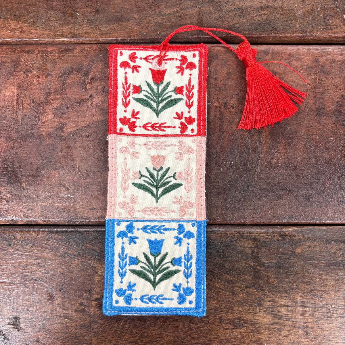 Folk Floral Embroidered Bookmark - Ban.do