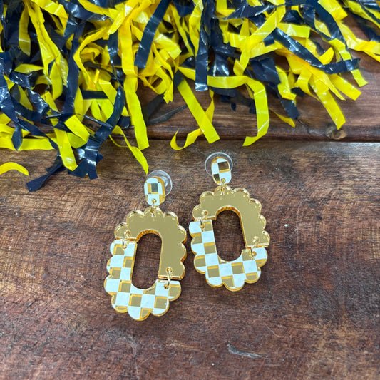 Gold Checkered Scalloped Loop Earrings - Doohickies