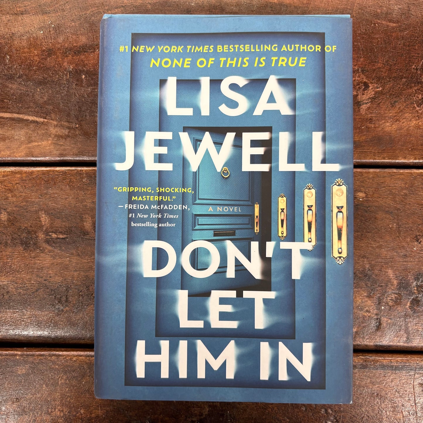 Don't Let Him In - Lisa Jewell - BOUT
