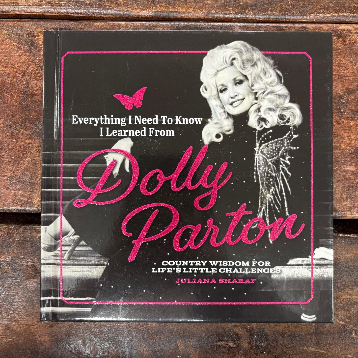 Dolly Parton - Julian Sharaf - Macmillan Publishers