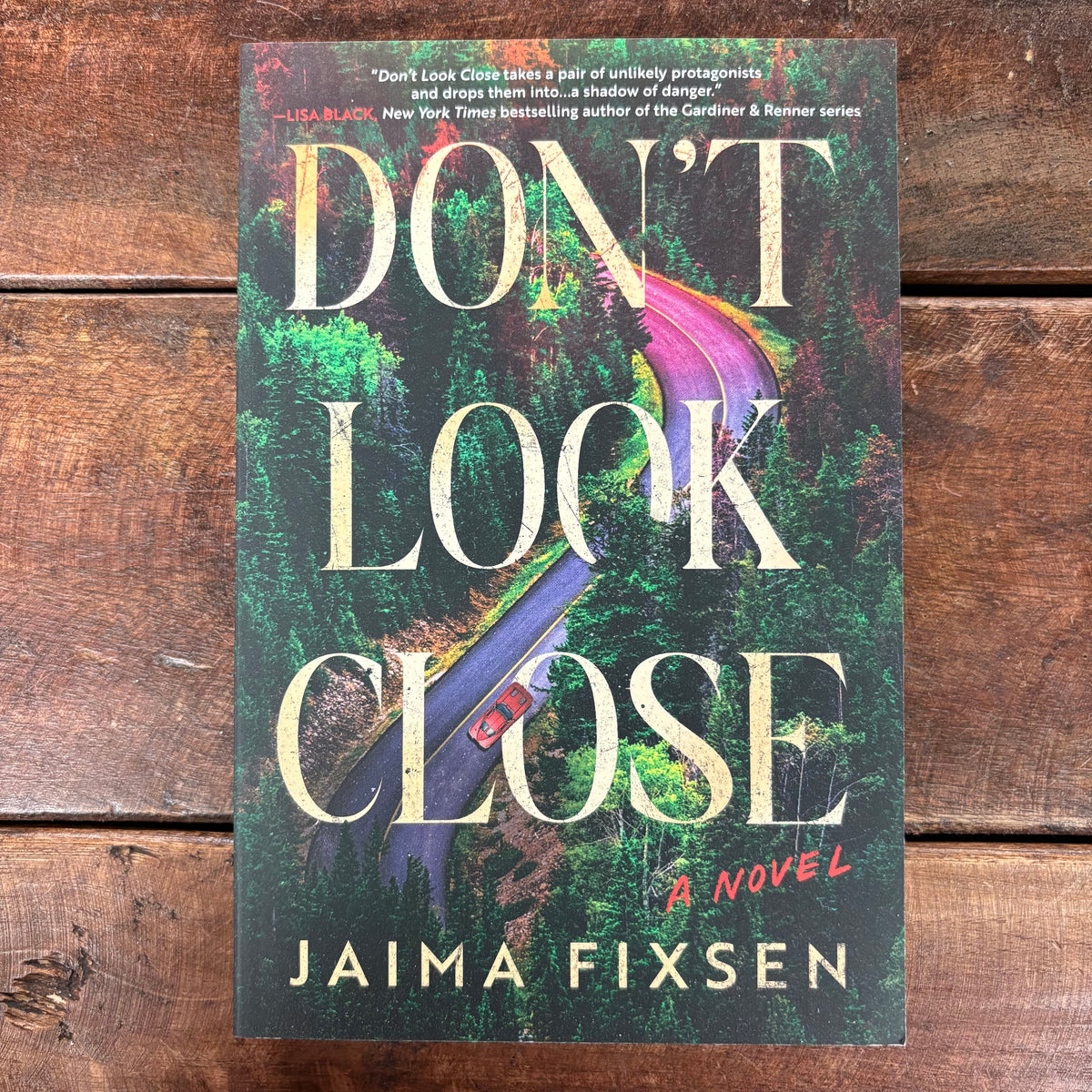 Don't Look Close - Jaima Fixsen - Sourcebooks