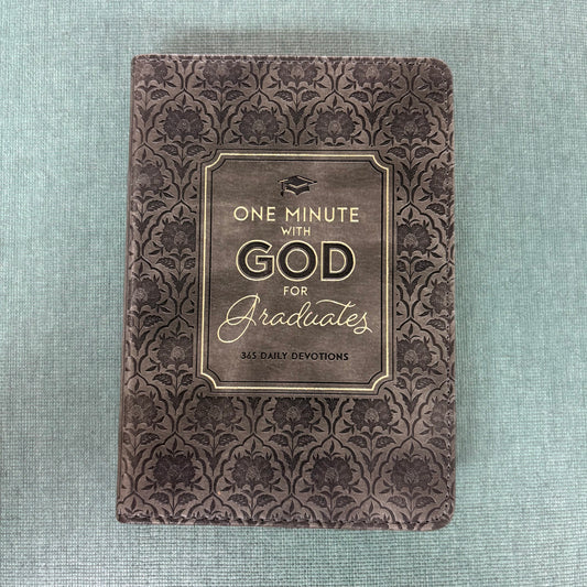 One Minute With God For Graduates - CAG