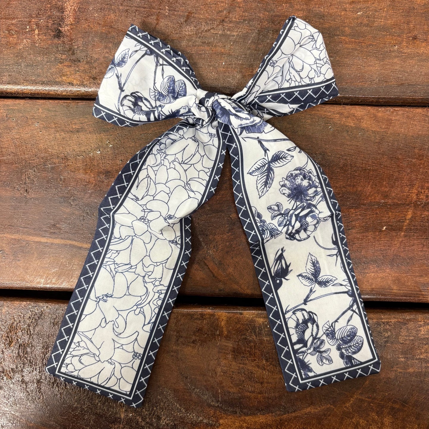 Navy Floral Twilly - Accity
