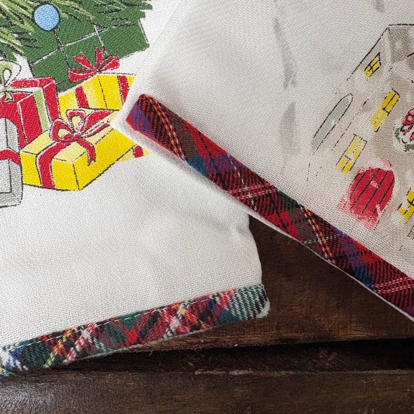 Christmas Printed Towels - Mud Pie