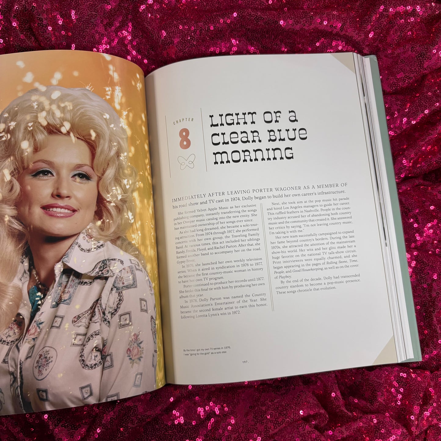 Dolly Parton: Songteller - Chronicle Books