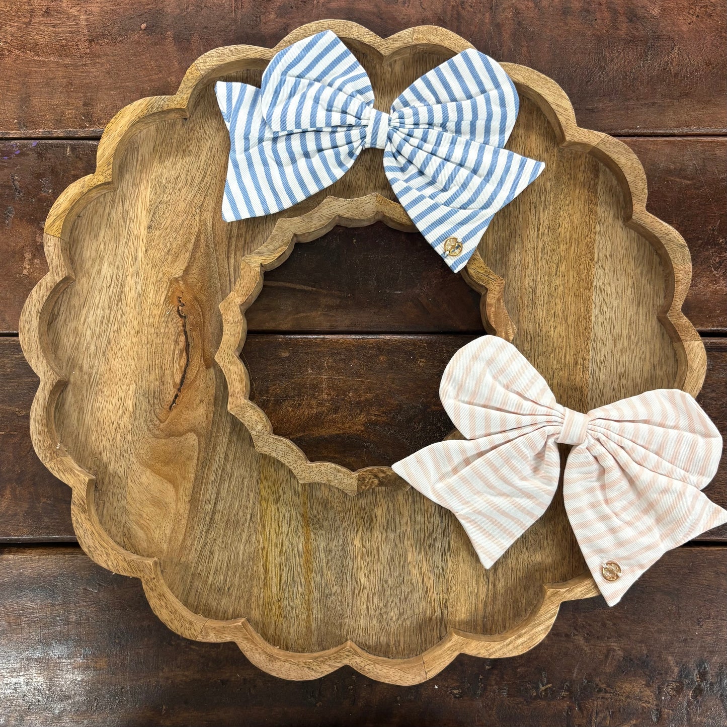 Wreath Board with Magnetic Bows - Mary Square