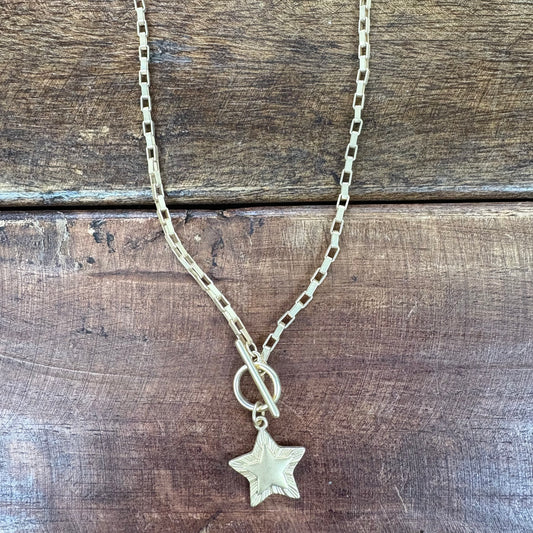 Raised Edge Star Necklace - Jane Marie
