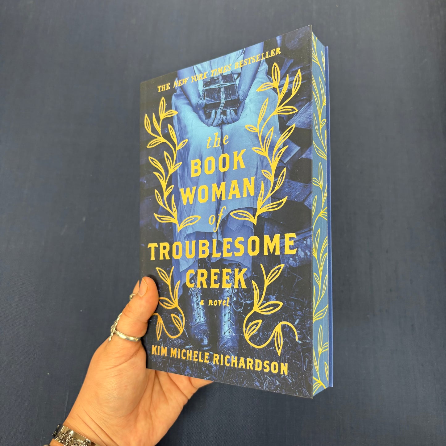 Book Woman Of Troublesome Creek - Kim Michele Richardson - Sourcebooks