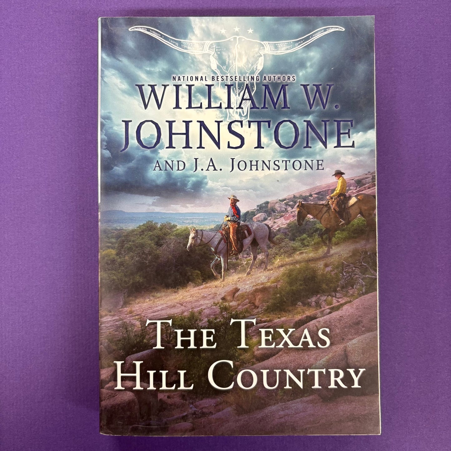 Texas Hill Country - William W. Johnstone - BOUT