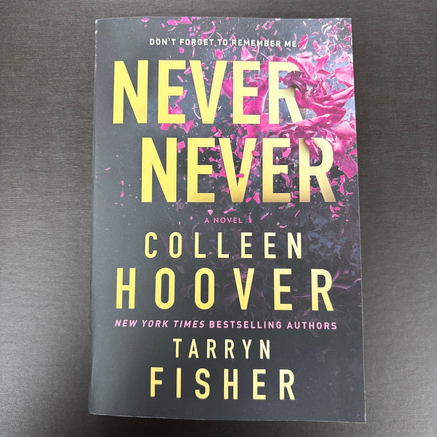 Never Never - Colleen Hoover and Tarryn Fisher - Harper Collins