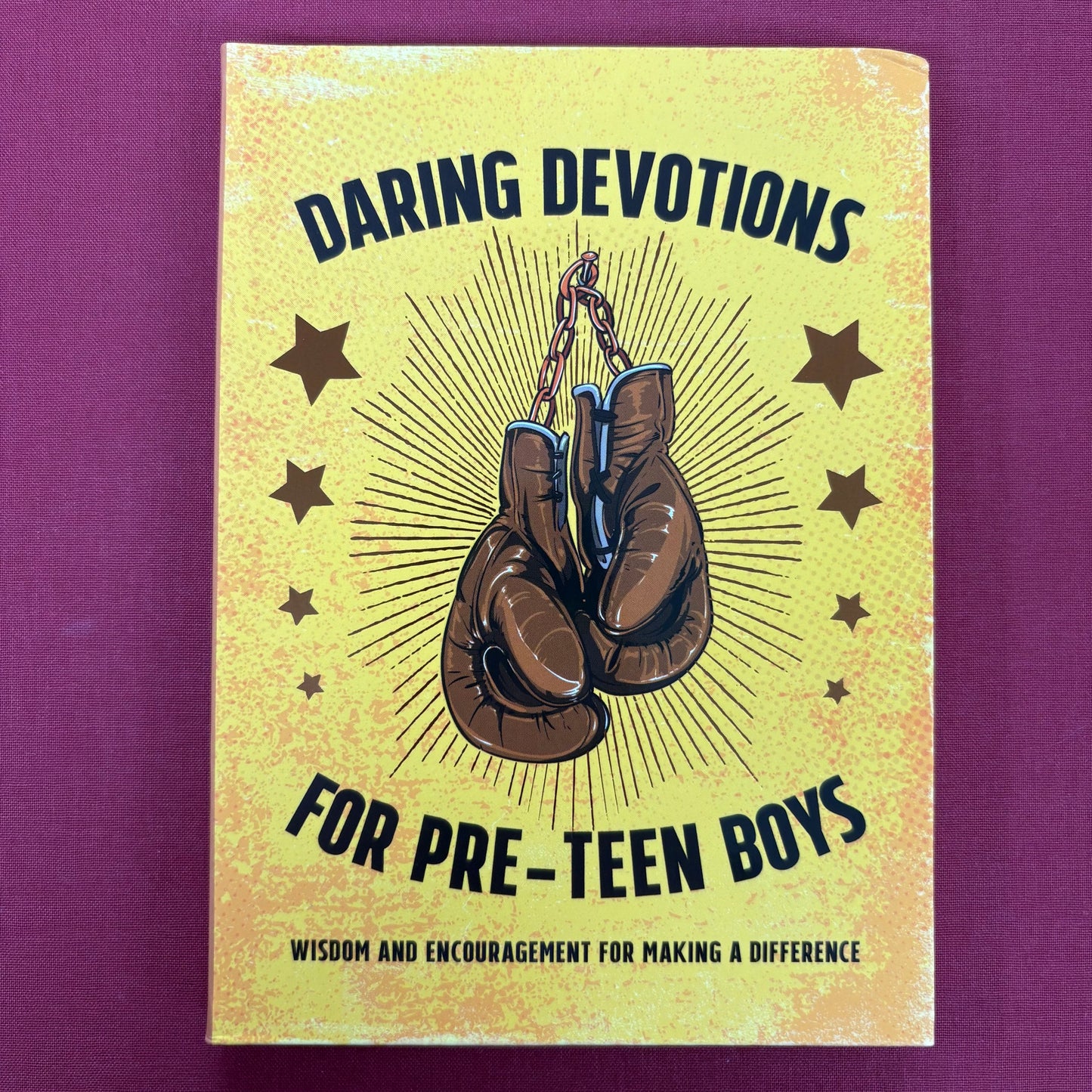 Daring Devotions For Pre-Teen Boys - Barbour Publishing