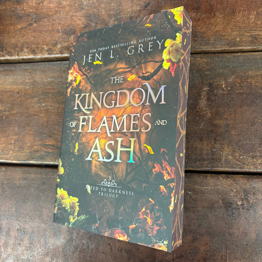 Kingdom Of Flames and Ash - Jen L. Grey - Simon and Schuster