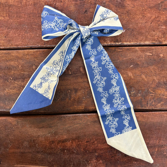 Navy and Cream Floral Twilly - Accity