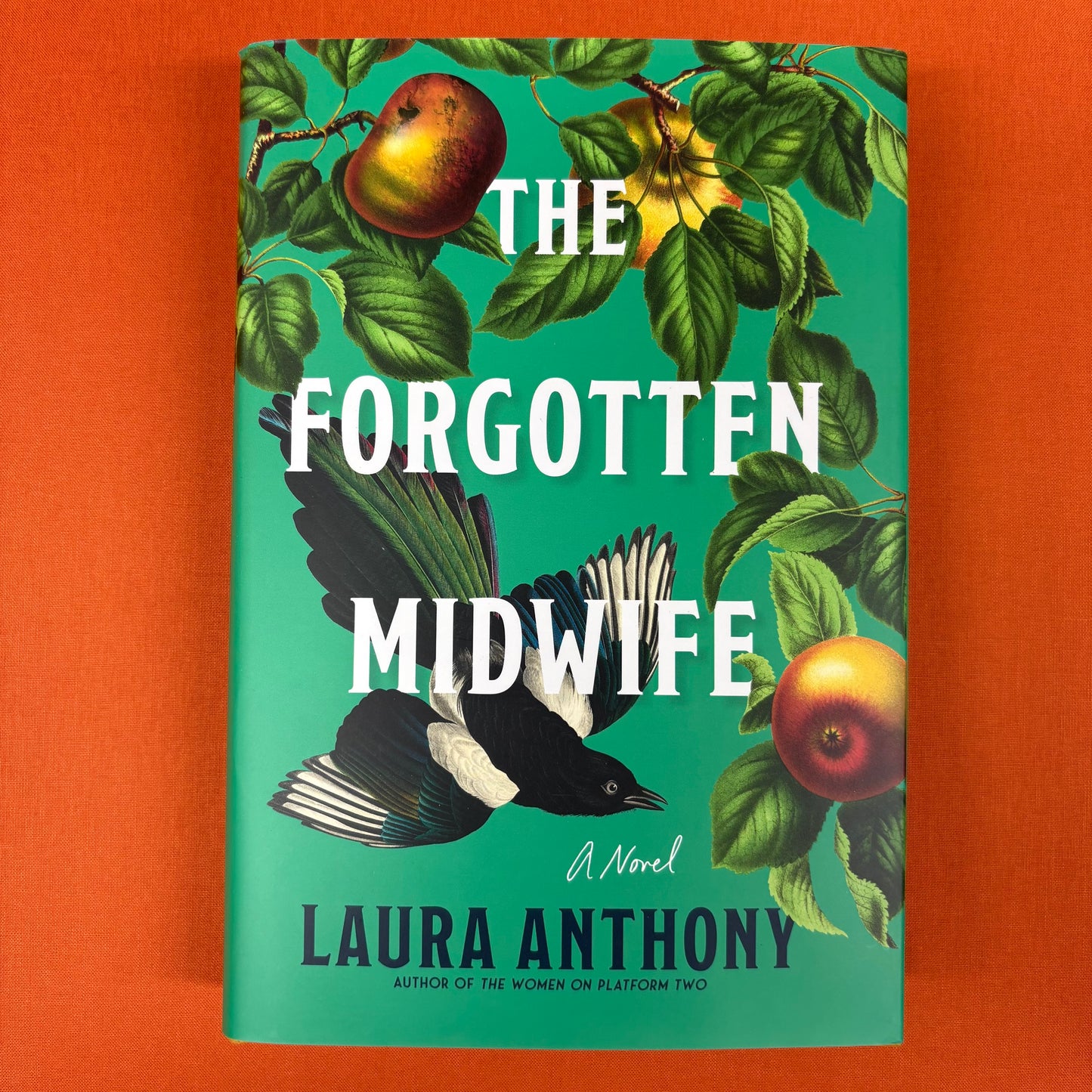 Forgotten Midwife - Laura Anthony - Simon and Schuster