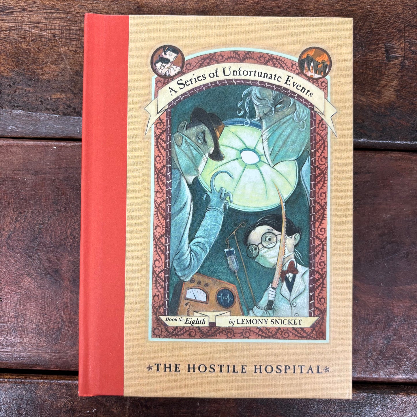 Hostile Hospital - A Series Of Unfortunate Events - Lemony Snicket - Harper Collins