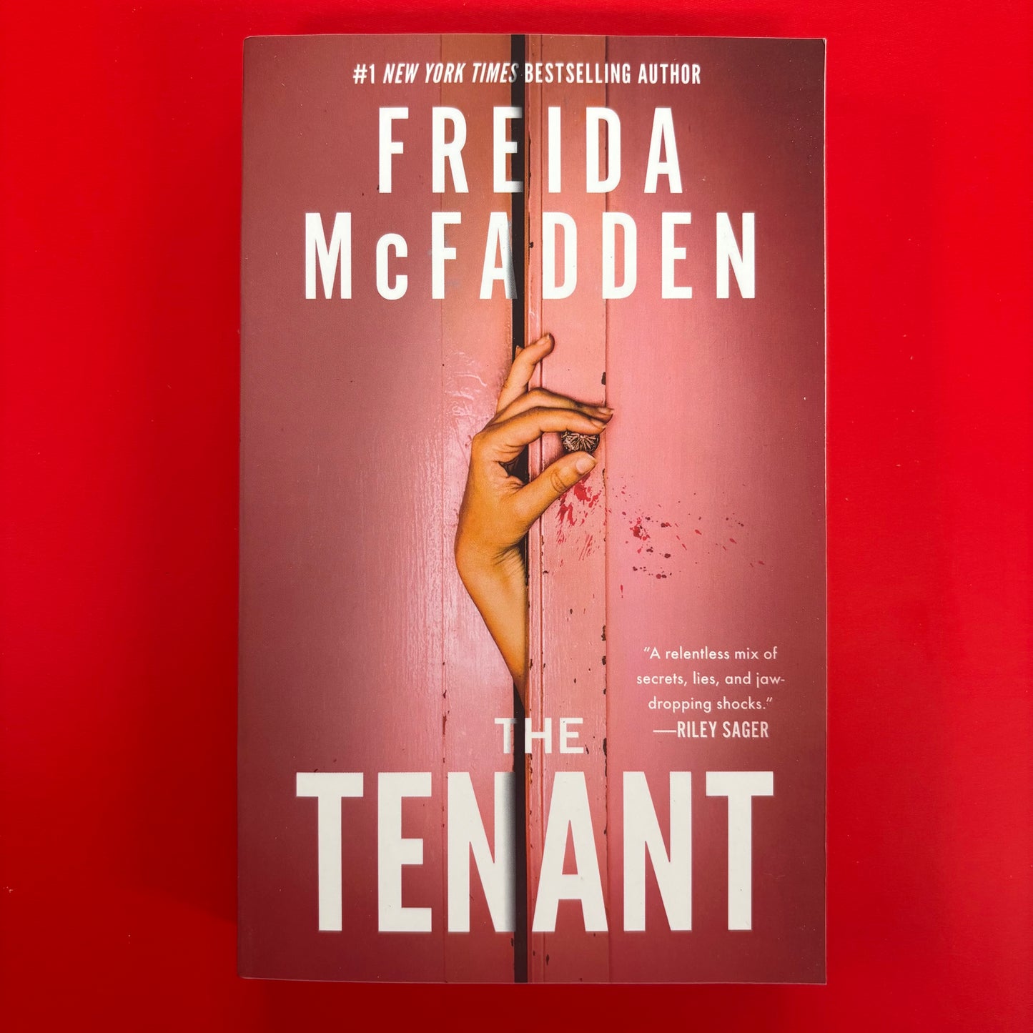 The Tenant - Freida McFadden - AZB