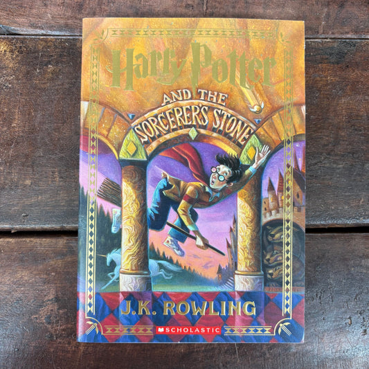 Harry Potter and The Sorcerer's Stone - J.K. Rowling - Scholastic