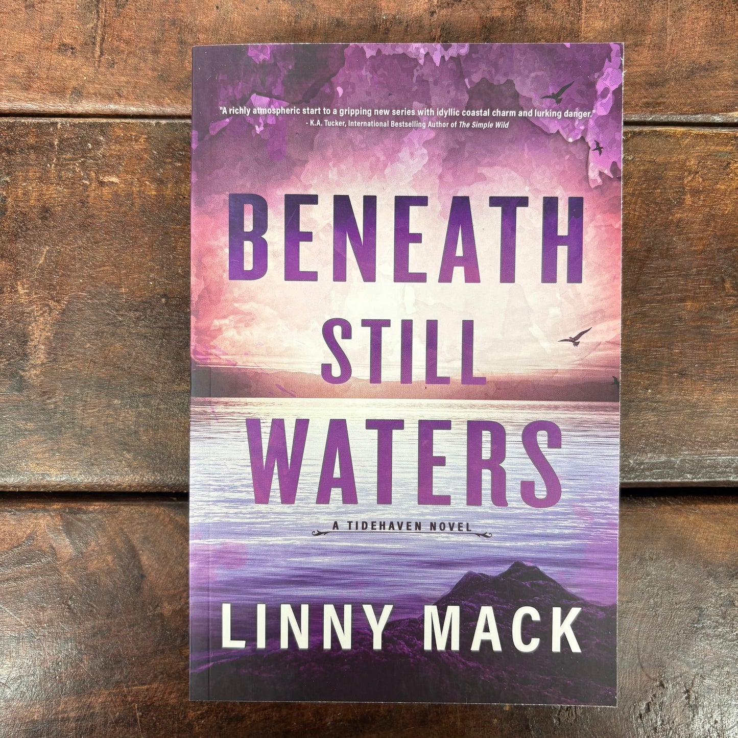 Beneath Still Waters - Linny Mack - Simon and Schuster