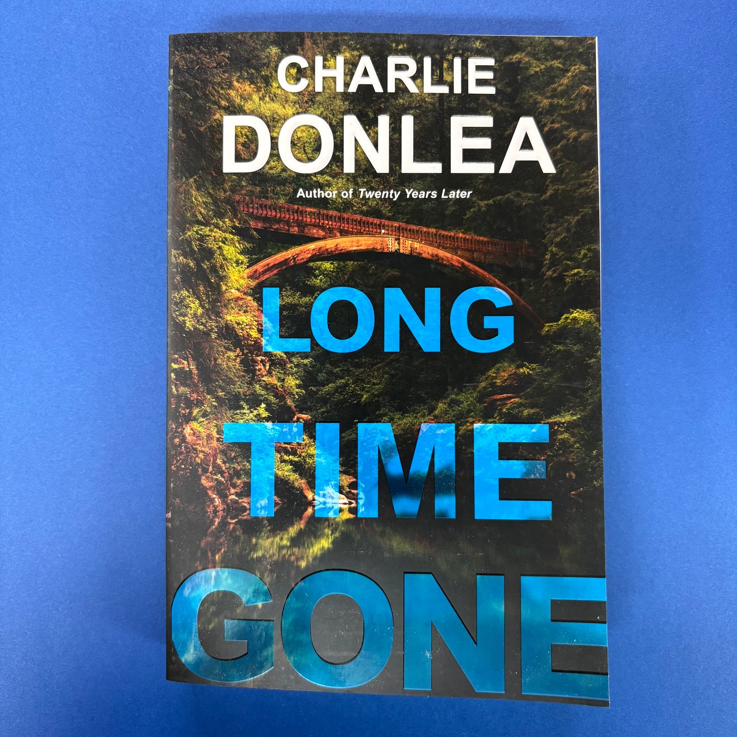 Long Time Gone - Charlie Donlea - AZB
