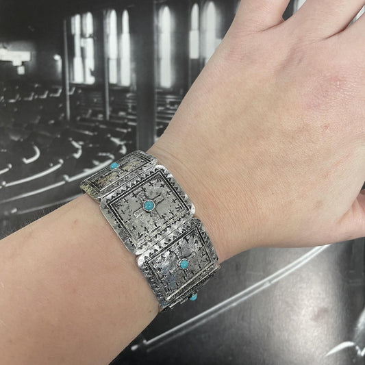 Square Concho Stretch Bracelet